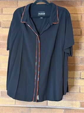 Wildfang Black Short-Sleeve Empower Button Shirt with Orange and Red Trim